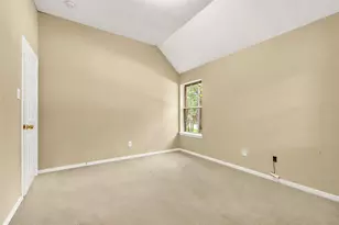 19 S Scarlet Elm Ct, The Woodlands, TX 77382 - Photo 13