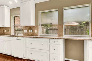 19 S Scarlet Elm Ct, The Woodlands, TX 77382 - Photo 43