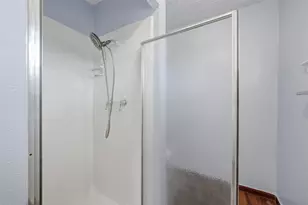 7015 Pella Dr, Houston, TX 77036 - Photo 25