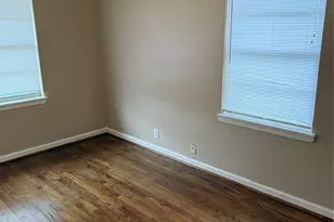 216 Schilling St, Baytown, TX 77520 - Photo 5