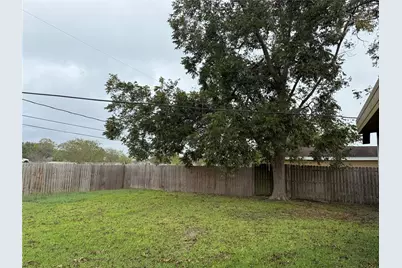216 Schilling Street, Baytown, TX 77520 - Photo 13