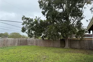 216 Schilling St, Baytown, TX 77520 - Photo 13
