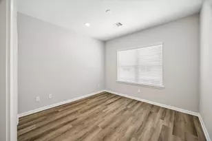 208 Clark Meadows Ln, Houston, TX 77076 - Photo 15