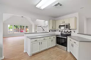 3209 Continental Dr, Missouri City, TX 77459 - Photo 5