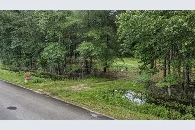 1507 County Road 3011, Dayton, TX 77535 - Photo 17