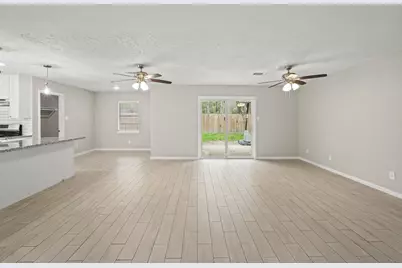 105 Navajo Street, Conroe, TX 77316 - Photo 11