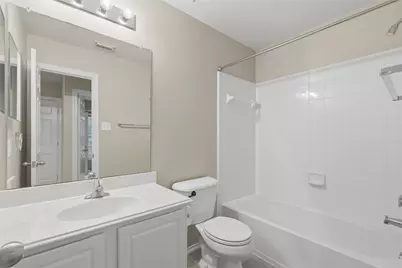 51 E Stedhill Loop, The Woodlands, TX 77384 - Photo 19