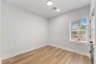 6909 S Hall St, Houston, TX 77028 - Photo 17