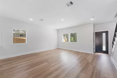 6909 S Hall Street #B, Houston, TX 77028 - Photo 7