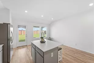 12333 Derby Royal Dr, Houston, TX 77044 - Photo 7