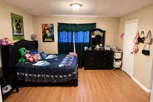 10718 Plainfield St, Houston, TX 77031 - Photo 9