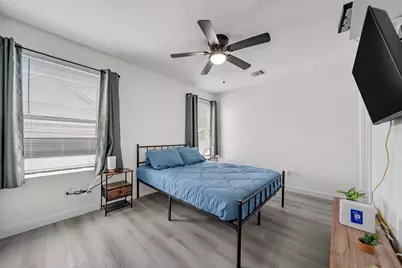4011 King Street, Houston, TX 77026 - Photo 13