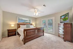 16023 Mill Point Dr, Houston, TX 77059 - Photo 35