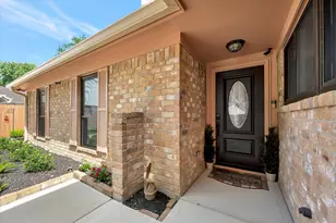 16023 Mill Point Dr, Houston, TX 77059 - Photo 5