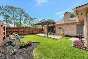 16023 Mill Point Dr, Houston, TX 77059 - Photo 3