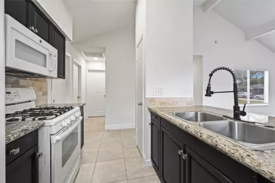 4218 Bunting Meadow Court, Katy, TX 77449 - Photo 9