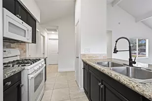 4218 Bunting Meadow Ct, Katy, TX 77449 - Photo 9