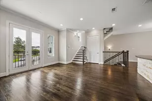 1105 E 27th St, Houston, TX 77009 - Photo 3