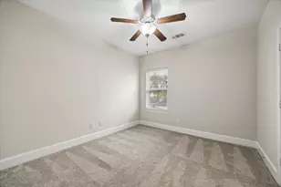 1105 E 27th St, Houston, TX 77009 - Photo 23