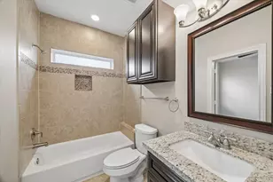 1105 E 27th St, Houston, TX 77009 - Photo 21