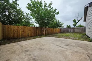 9713 Yuma St, Houston, TX 77029 - Photo 17