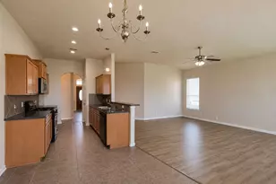10127 Driftwood Park Dr, Houston, TX 77095 - Photo 9