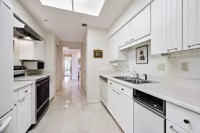 101 Westcott Street #905, Houston, TX 77007 - Photo 7