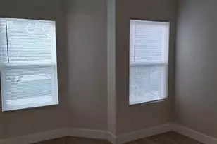 7851 Hanna St, Houston, TX 77028 - Photo 9