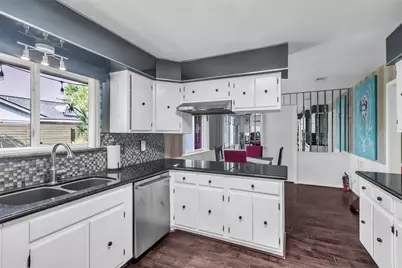 2826 Stetson Lane, Houston, TX 77043 - Photo 29