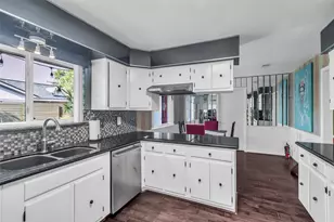 2826 Stetson Ln, Houston, TX 77043 - Photo 29