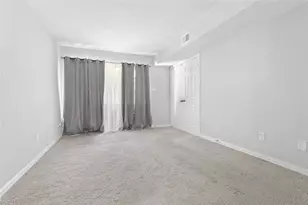 11917 Bob White Dr, Houston, TX 77035 - Photo 11