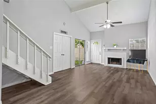 11917 Bob White Dr, Houston, TX 77035 - Photo 3