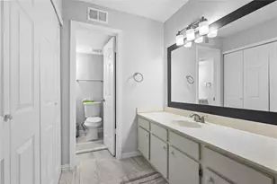 11917 Bob White Dr, Houston, TX 77035 - Photo 9