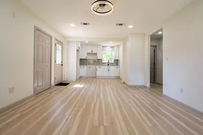 58 Hybiscus Court, Lake Jackson, TX 77566 - Photo 3