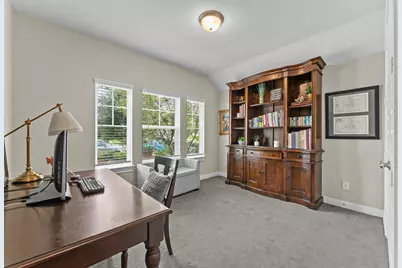 2185 Woodland Pine Drive, Conroe, TX 77384 - Photo 11