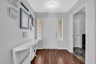 819 Royal George Ln, Houston, TX 77047 - Photo 9