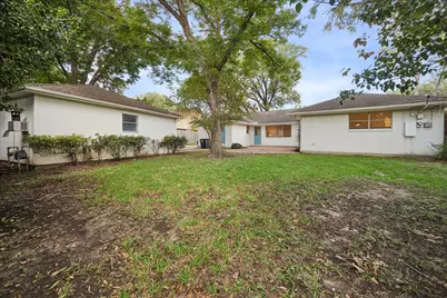 7623 Meadowvale Drive, Houston, TX 77063 - Photo 27