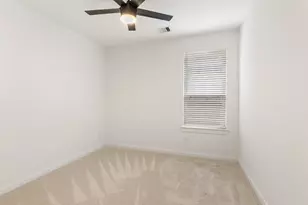 17327 Merigold Hts Dr, Conroe, TX 77302 - Photo 11
