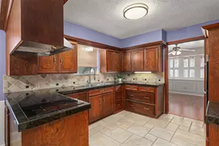 2518 Taylor Ln, Deer Park, TX 77536 - Photo 15