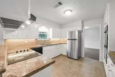 7611 Theisswood Road, Spring, TX 77379 - Photo 9