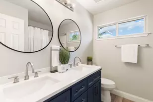 7 S Acacia Park Cir, The Woodlands, TX 77382 - Photo 37