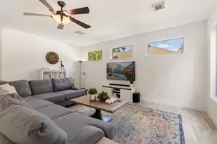7 S Acacia Park Cir, The Woodlands, TX 77382 - Photo 11