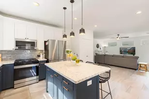 7 S Acacia Park Cir, The Woodlands, TX 77382 - Photo 21
