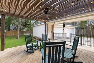 7 S Acacia Park Cir, The Woodlands, TX 77382 - Photo 41