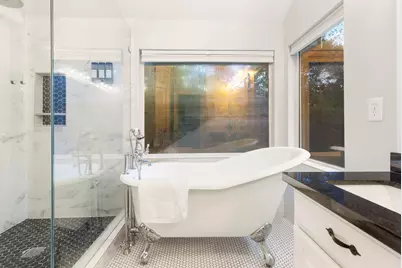 7 S Acacia Park Circle, The Woodlands, TX 77382 - Photo 33