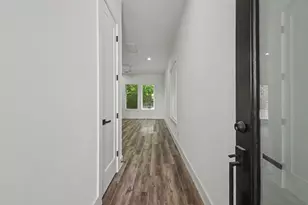 5734 White Magnolia St., Houston, TX 77091 - Photo 3