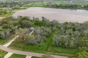 21502 Chenango Lake Dr, Angleton, TX 77515 - Photo 1