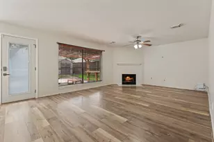 22523 Holly Lake Dr, Katy, TX 77450 - Photo 7