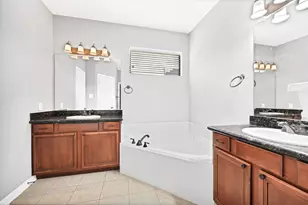 1346 Studer St, Houston, TX 77007 - Photo 5