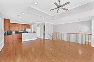 1346 Studer St, Houston, TX 77007 - Photo 23